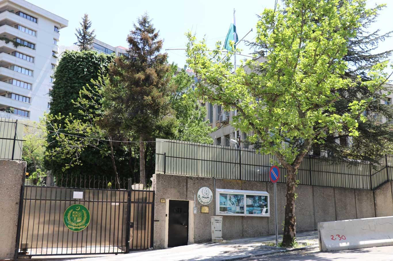 Pakistan Ankara Büyükelçisi Qazi: "İşgal altındaki Keşmir'de durum korkunç boyutta"